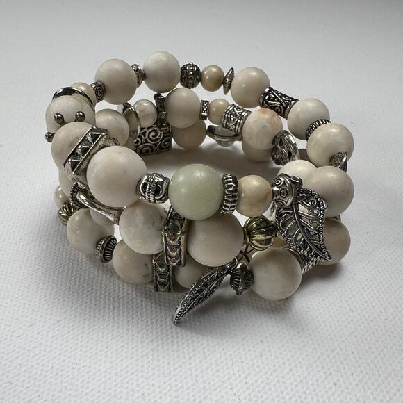 Handmade coil Beaded bracelet Chalky White Silver Tone Leaf End Caps - Picture 2 of 7
